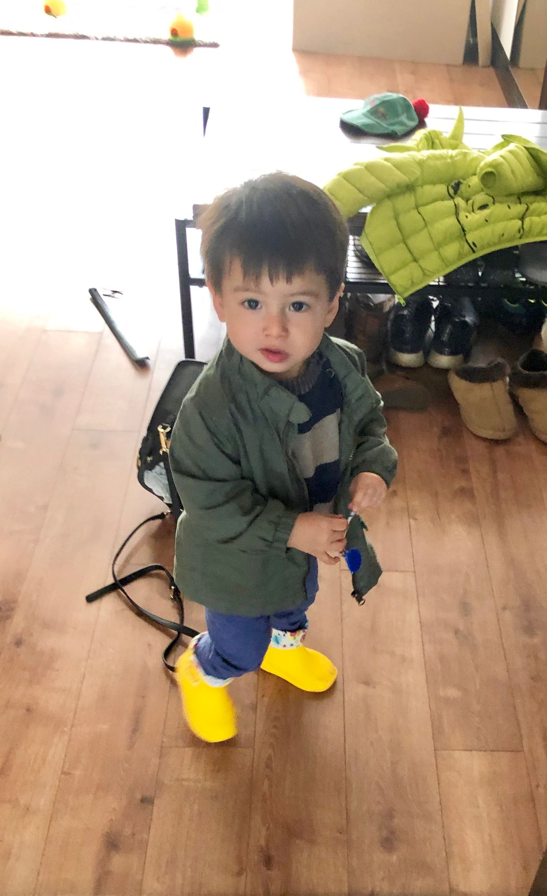 eli prepared for puddles - riyuehaoting