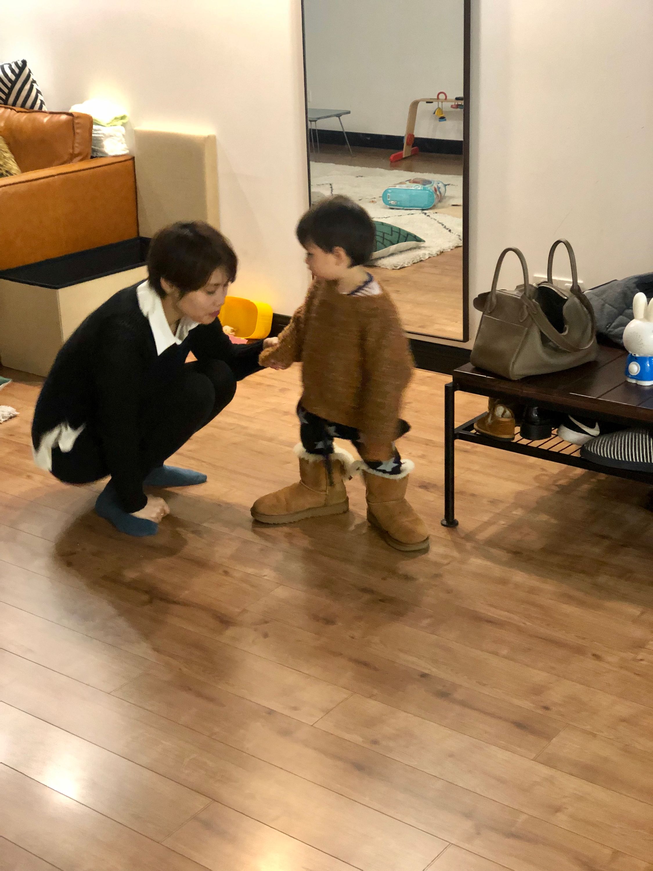 mama's boots - riyuehaoting